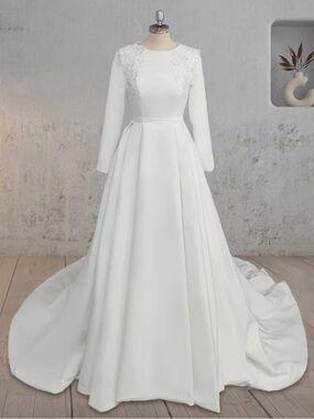 Long-Sleeve White Bridal Gown with Floral Lace Detail